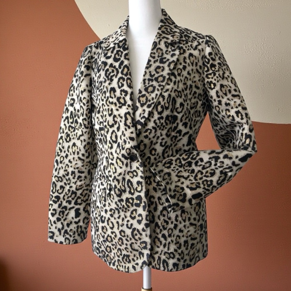 CHICO’S Leopard Cheetah Animal Print Blazer